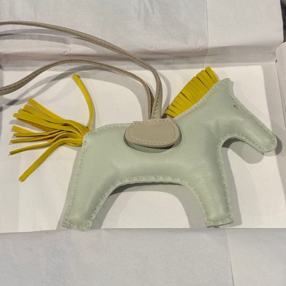 Hermes Rodeo Charm MM with box - Picture 2 of 3